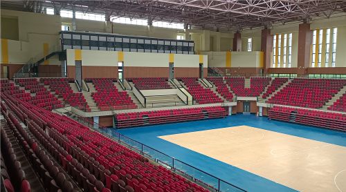 專業(yè)看臺座椅如何制造？四大核心步驟揭秘